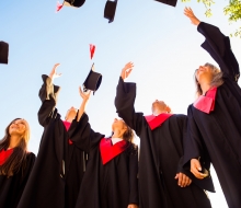 Accede a un posgrado y sigue en el camino al éxito